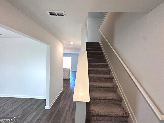 Photo - 536 Pemberton St