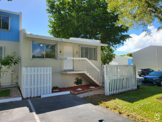 Building Photo - 22227 SW 103rd Ct Rental