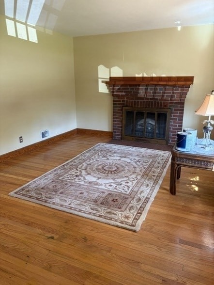 Photo - 411 East St