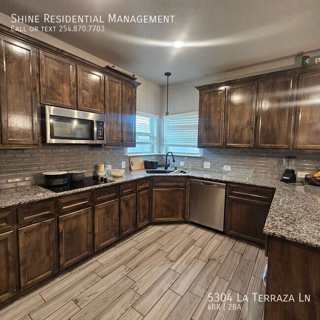 5304 La Terraza Ln