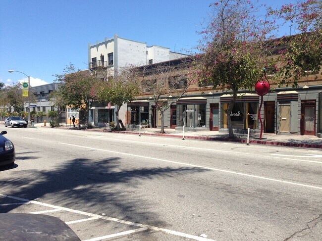 Photo - 625 E Broadway