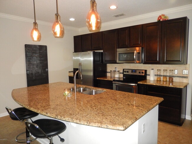 Photo - 2413 Eagle Vista Ct