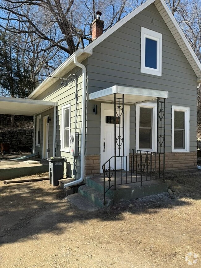 Building Photo - Cozy 1-Bedroom Home – Country Feel, City C...