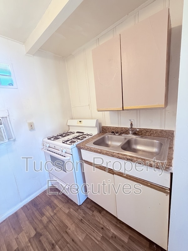 Photo - 3274 E Benson Hwy