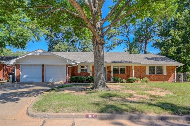 Photo - 1515 Vine St House