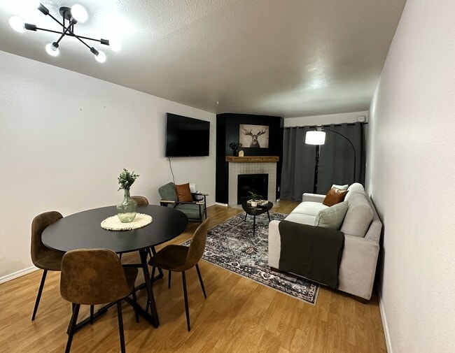 Photo - 2830 Happy Ln Unit 14