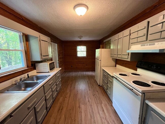 Photo - 709 Atlanta Hwy Unit Apt A