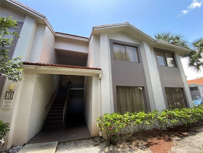 Building Photo - 3248 Coral Lake Ln Unit 3623 Rental