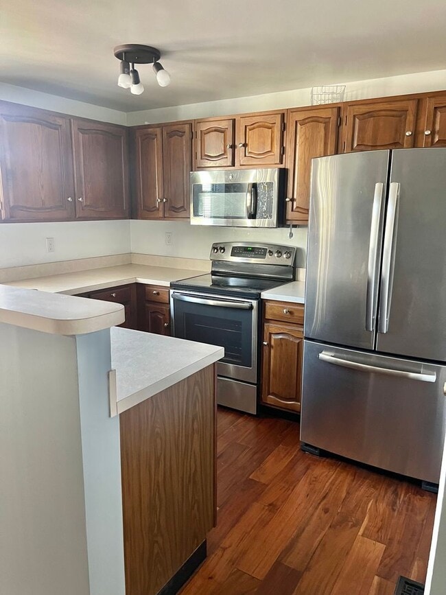 Photo - 3 Bedroom, 2.5 Bath Townhouse in Park Hampton