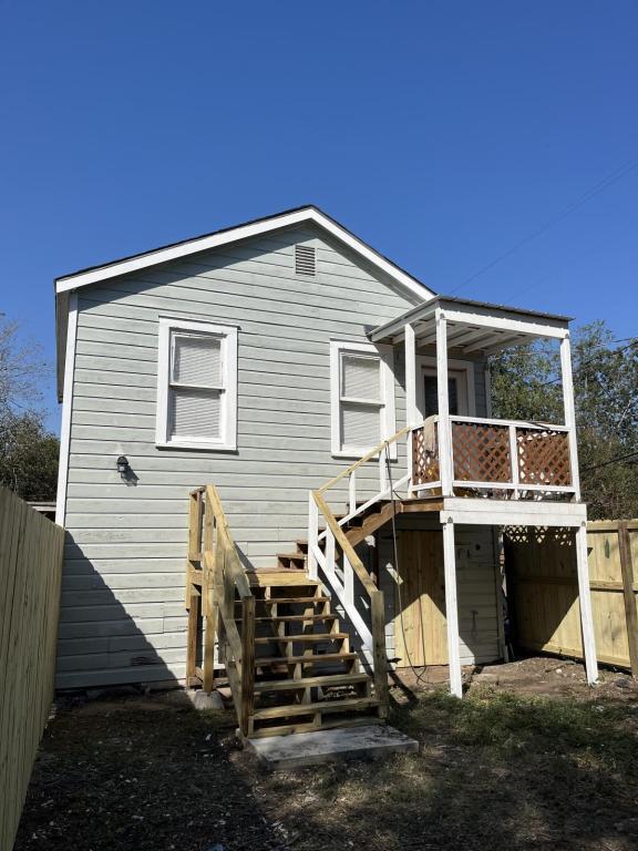 Photo - 2711 Avenue G