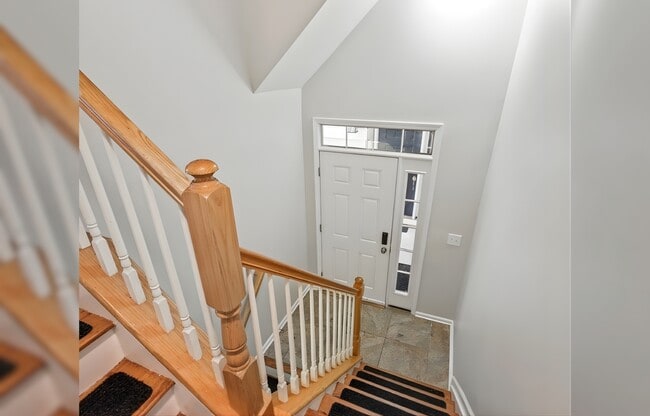 Entrance Foyer - 107 Brittany Ct