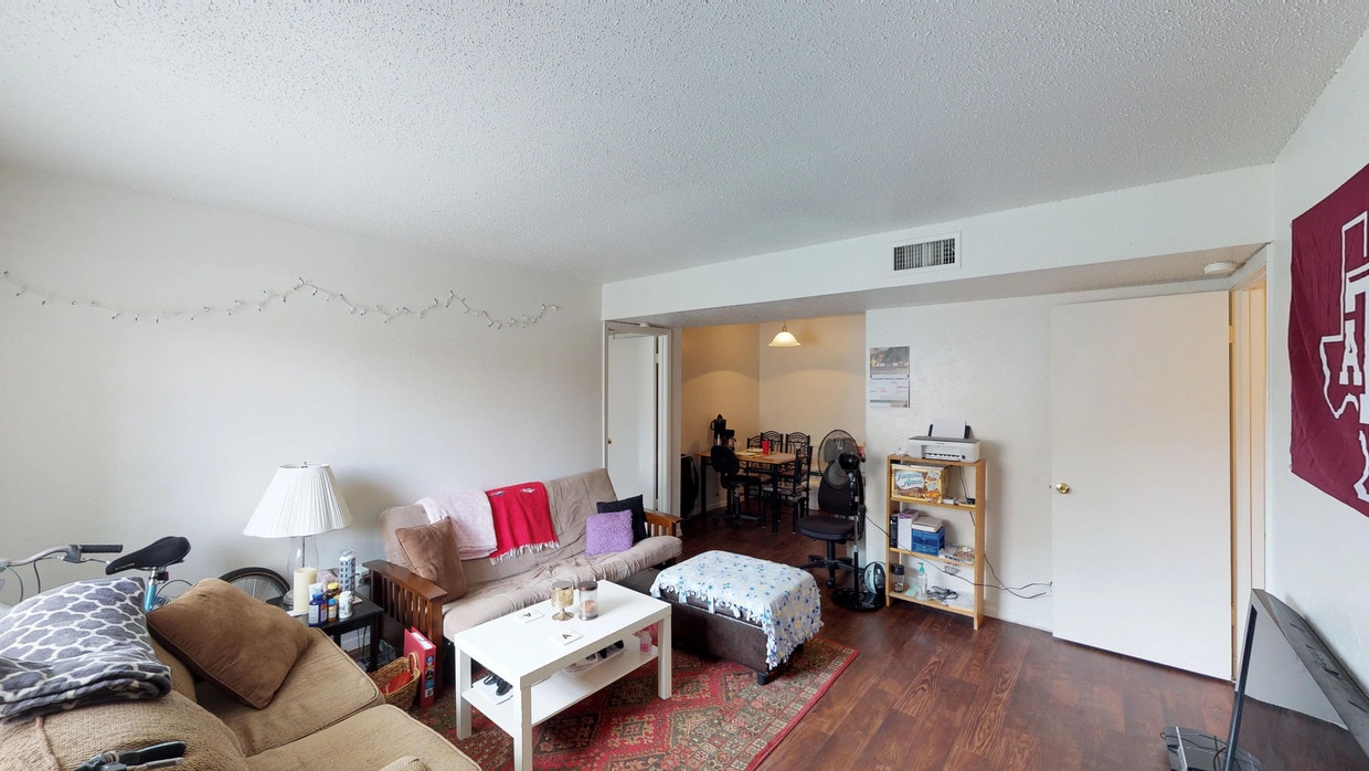 Photo - Dwell at 1600 Apartments