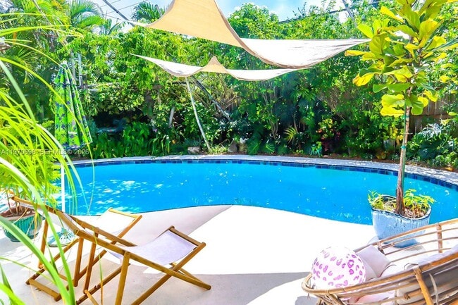 Photo - 1130 NE 23rd Pl