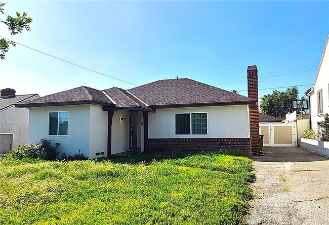 Building Photo - 2431 N Lamer St