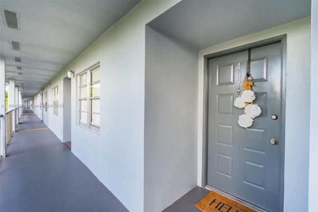 Photo - 1201 SW 128th Terrace Unit 407E