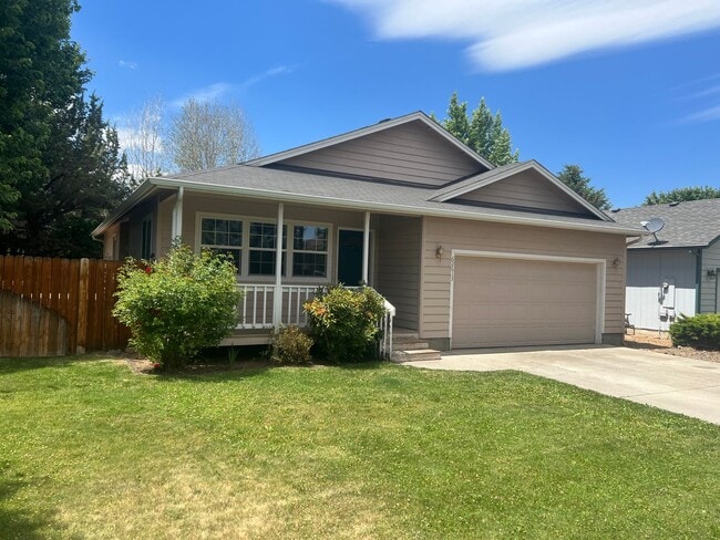 Building Photo - NE Bend 3 Bed/2 Bath Single Family Home - ...