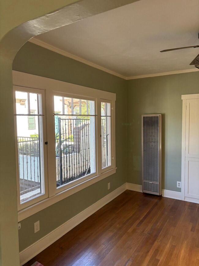 Photo - 252 N Wilson Ave Apartment Unit 252