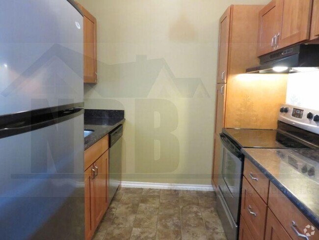 Building Photo - 1 Bd and 1 Ba Condo with pool, hot tub abd...