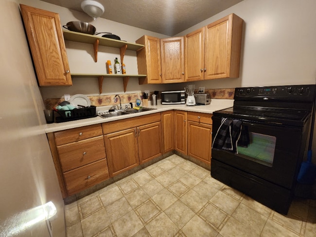 Photo - 8543 Poison Oak Dr