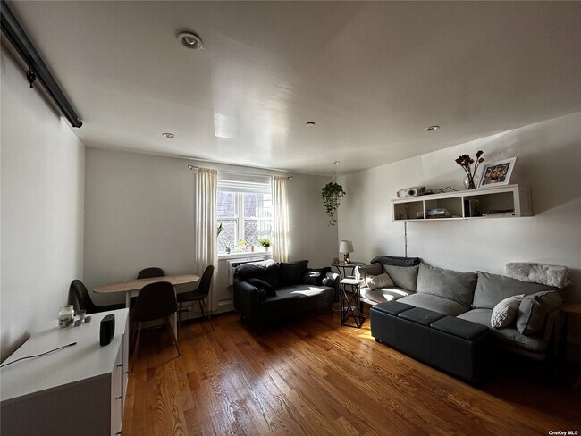 Photo - 47-3 58th Ln