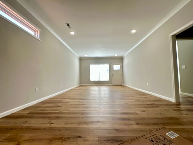 Photo - 210 Kinniard Rd Unit 210 Kinniard