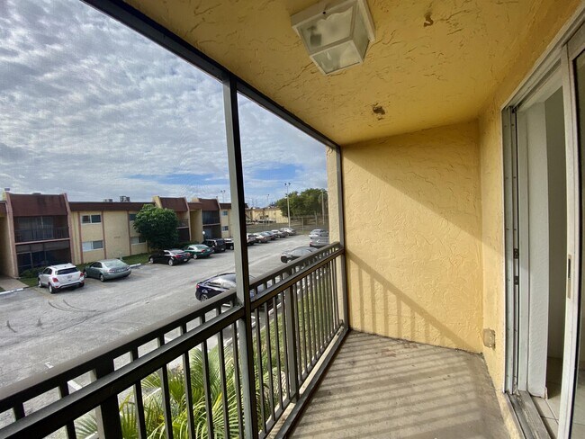 Photo - 2914 NW 55th Ave