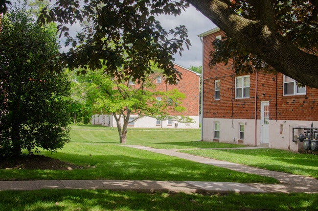 Photo - Springwood Apartments