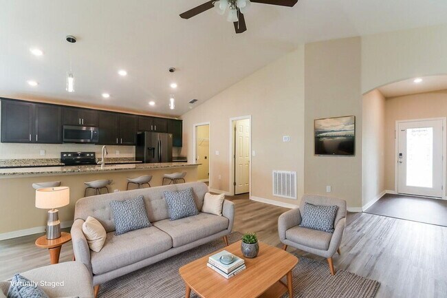 Photo - 6784 Hanworth Ln