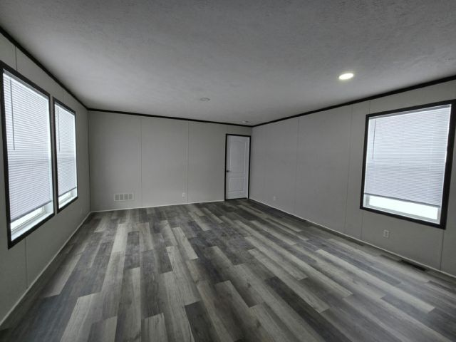 Photo - 415 Romeo Dr