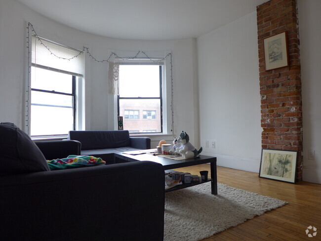 Building Photo - 862 Huntington Ave Rental