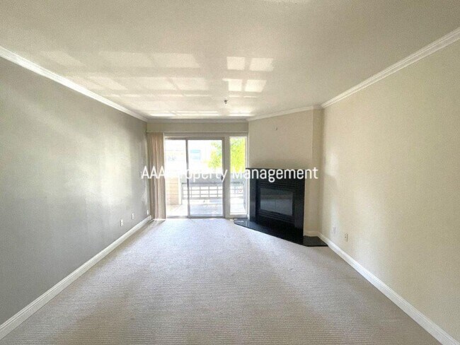 Photo - Walnut Creek Condo near Bart! Gorgeous 2 bedroom 2 bath in fantastic location! Unidad #204