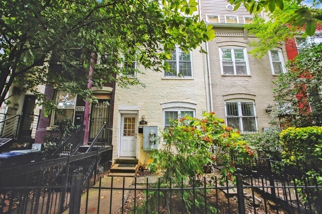 310 P St NW Unit Lower Level (A)