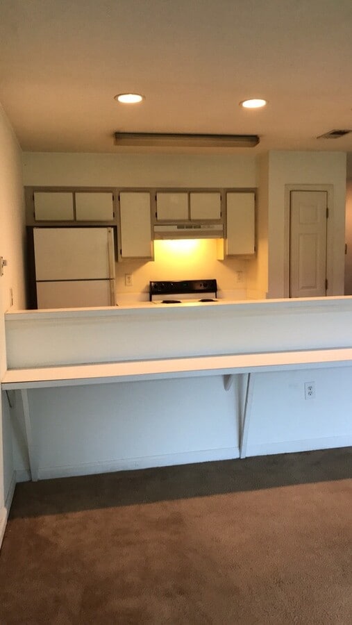 1st Floor 1 Bedroom Condo in Waterway Village - 1st Floor 1 Bedroom Condo in Waterway Village