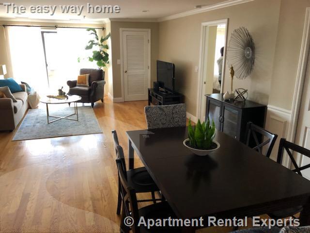 Building Photo - 3920 Mystic Valley Pkwy Unit #211