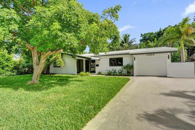 Photo - 1250 SW 4th St