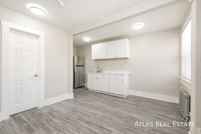 Photo - 970 N Pearl St Unit 10