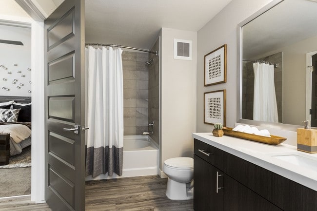 Solana Olde Town Station apartments — community photo