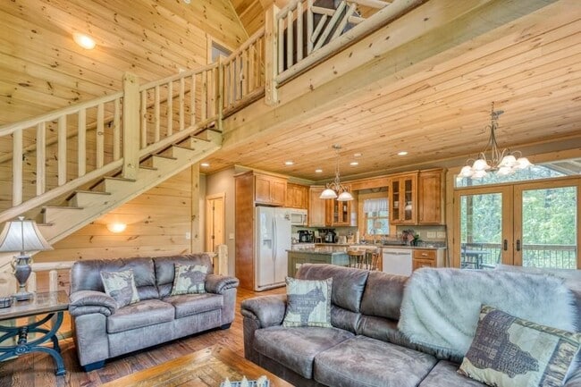 Photo - 111 Watkins Farm Rd