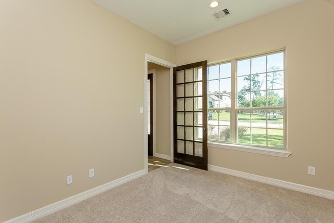 Photo - 8403 Oak Knot Dr