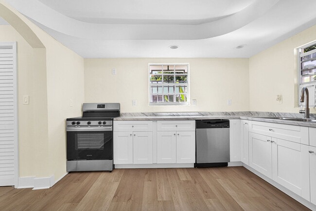 Photo - 511 NW 44th St Unidad 1