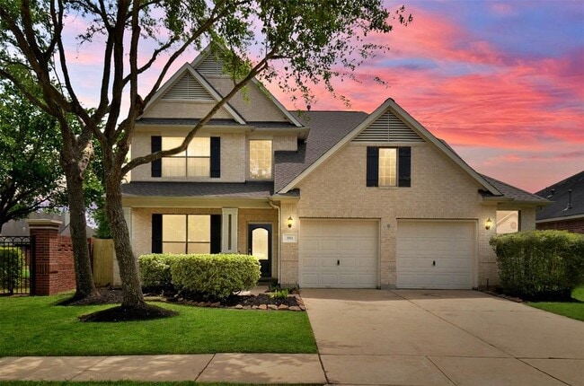 Photo - 3911 Fallsbrook Ct House