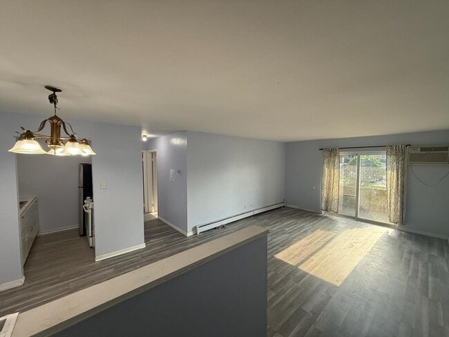 Photo - 1195 Meadow Ln