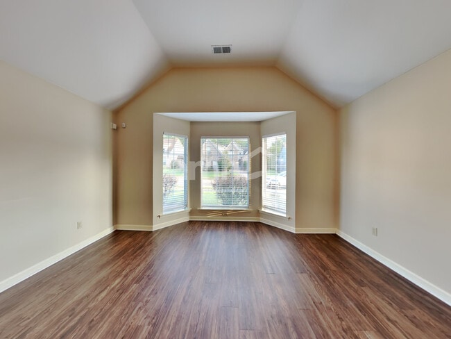 Photo - 5927 Peterson Ridge Ln