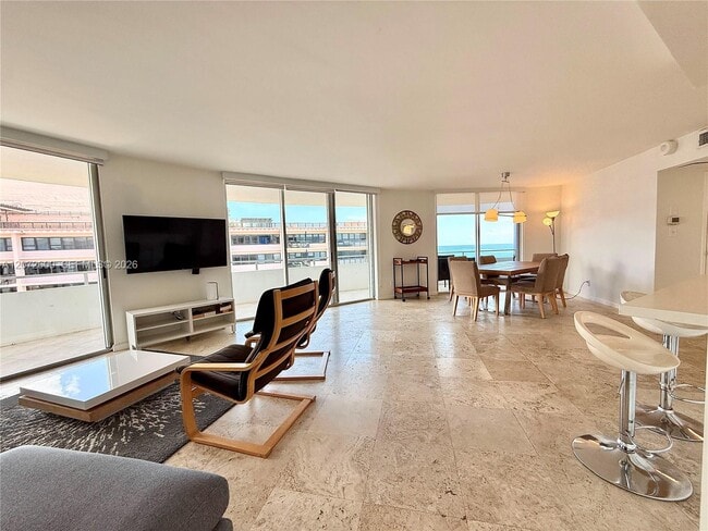Photo - 5161 Collins Ave Unit 1612