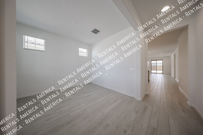 Photo - 8725 W Windsor Blvd
