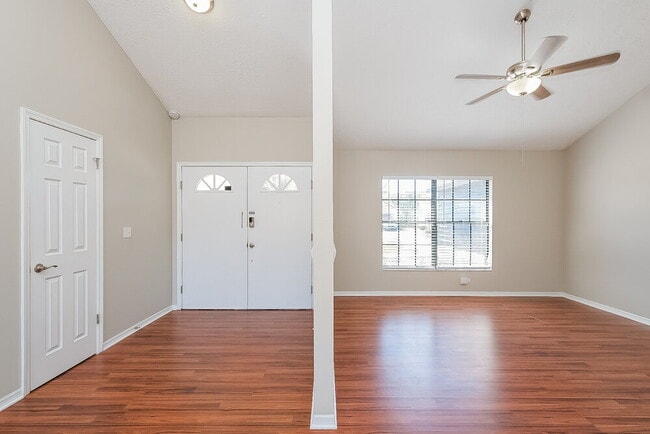 Photo - 4204 Spring Way Cir