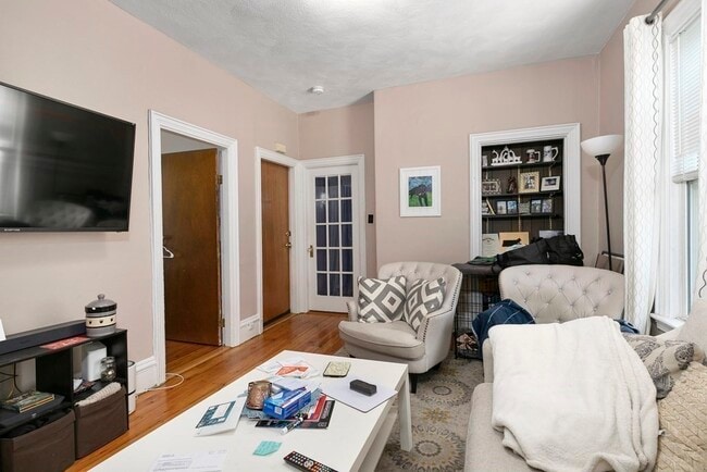 Photo - 89 Plymouth St Unit 2