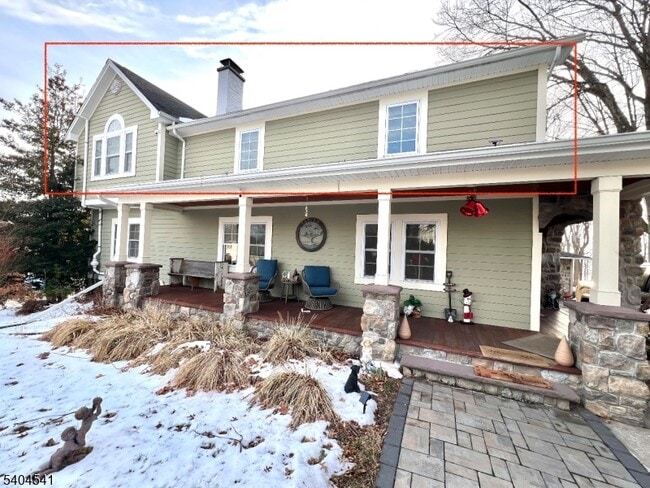 Building Photo - 24 Sycamore St Unit 1