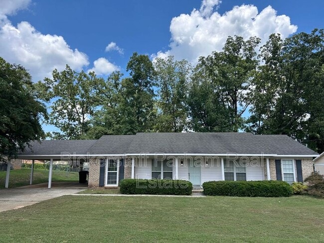 Building Photo - 6608 Highridge Dr Rental