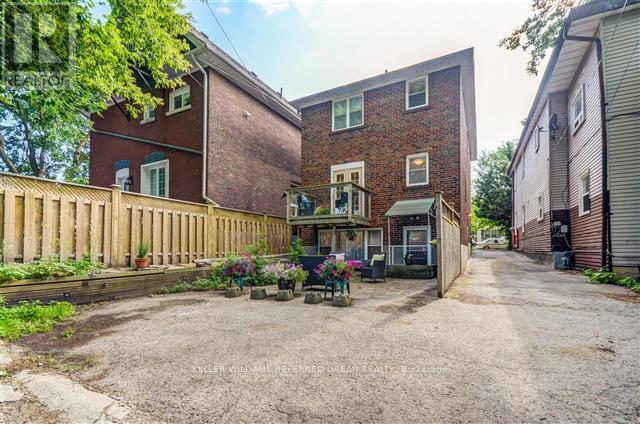 Photo - 407 Woodbine Ave
